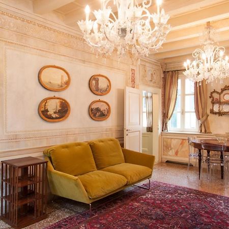 Explore Venice From A Sophisticated Hideaway In San Polo Eksteriør bilde