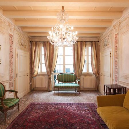 Explore Venice From A Sophisticated Hideaway In San Polo Eksteriør bilde