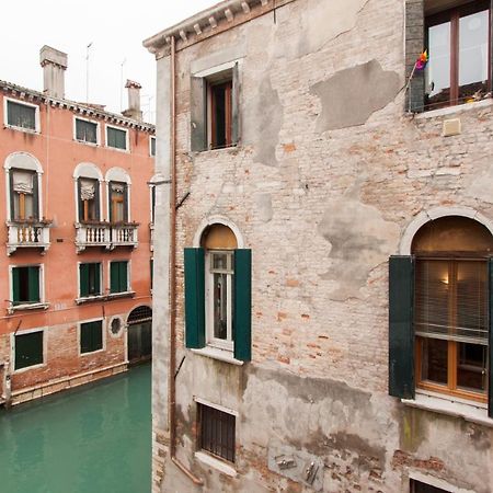 Explore Venice From A Sophisticated Hideaway In San Polo Eksteriør bilde