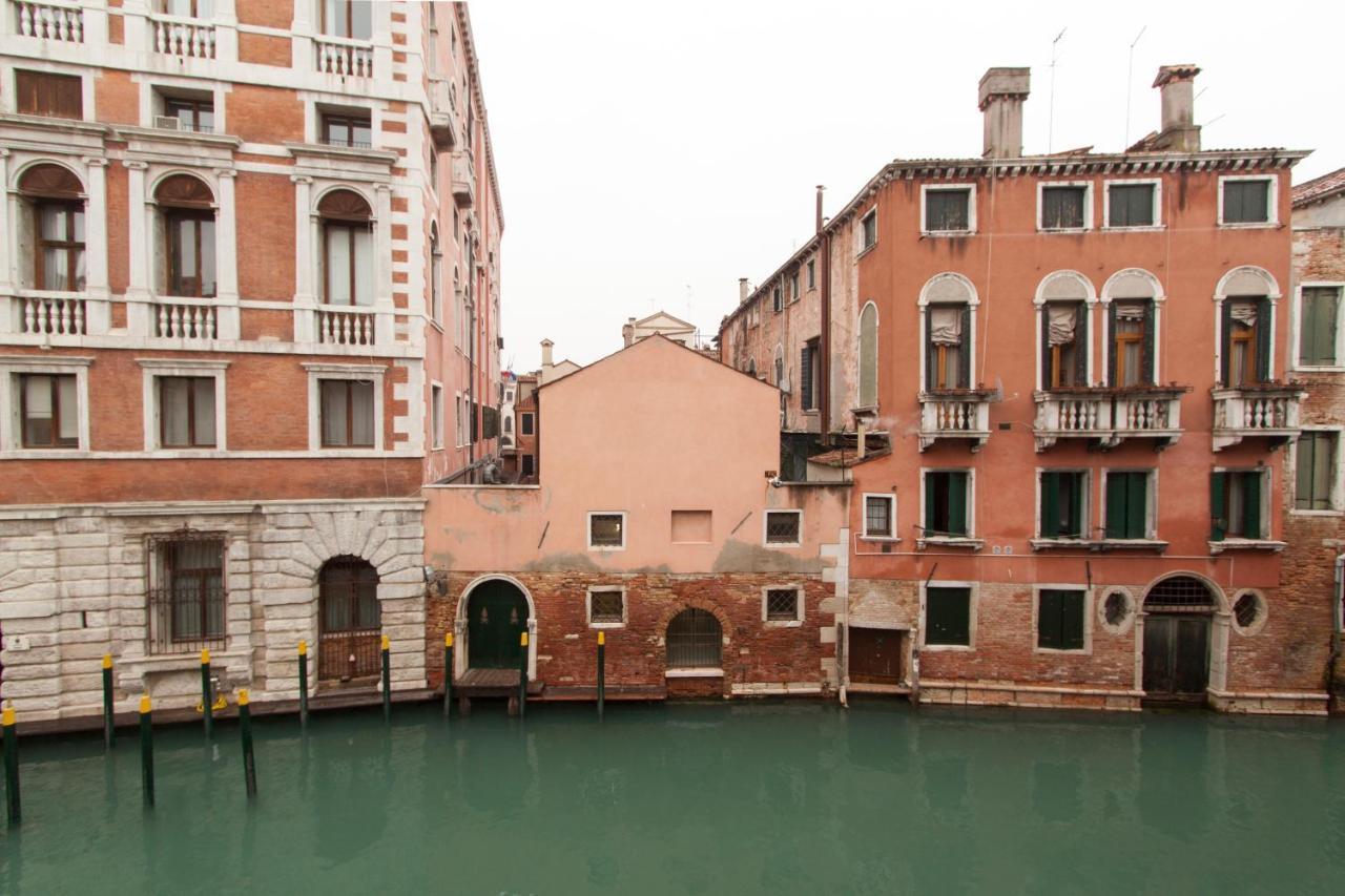 Explore Venice From A Sophisticated Hideaway In San Polo Eksteriør bilde