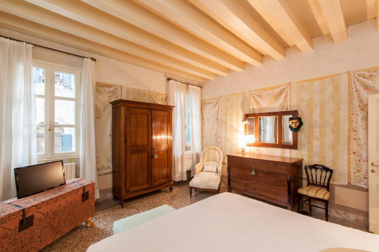 Explore Venice From A Sophisticated Hideaway In San Polo Eksteriør bilde