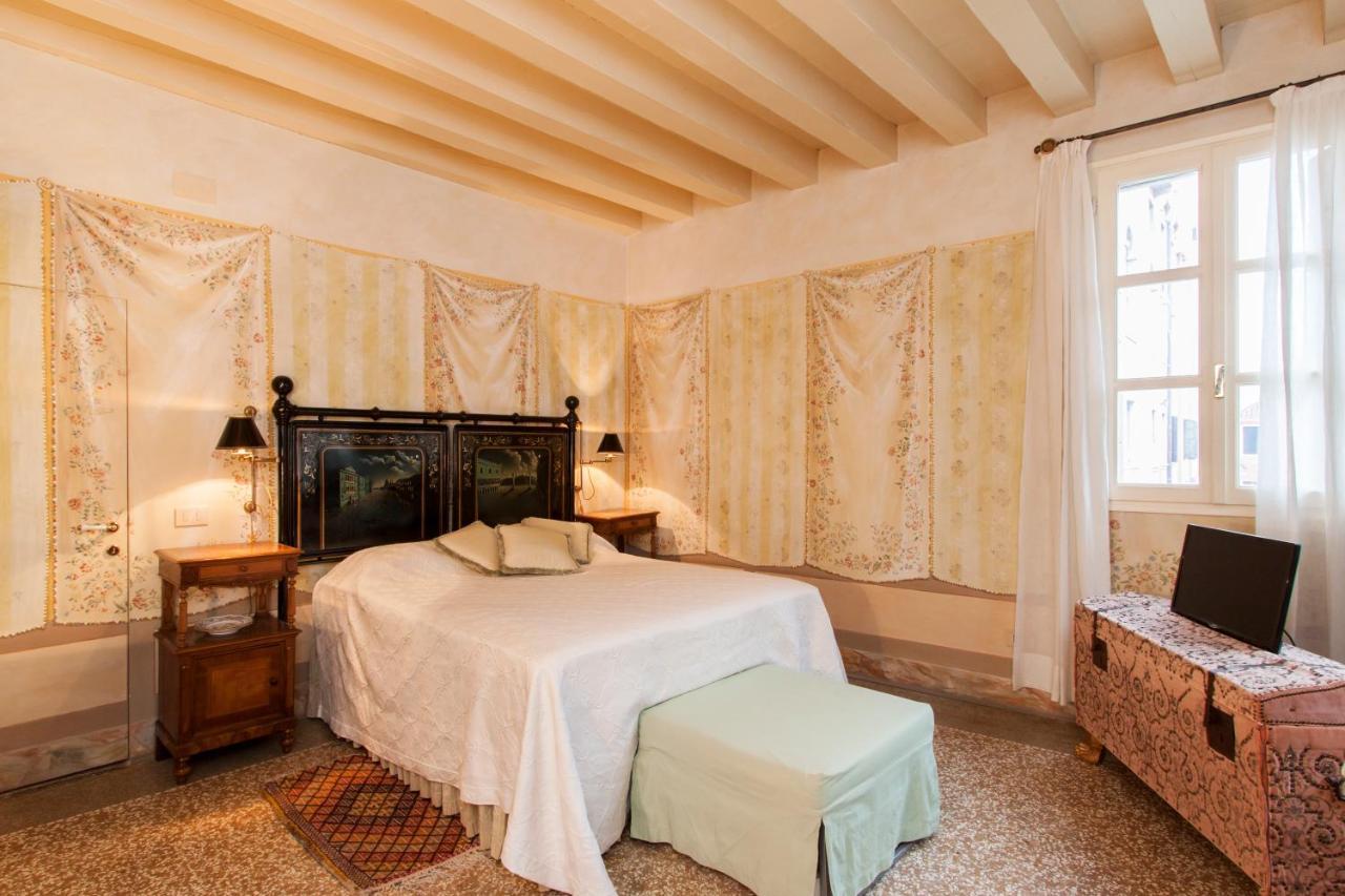Explore Venice From A Sophisticated Hideaway In San Polo Eksteriør bilde