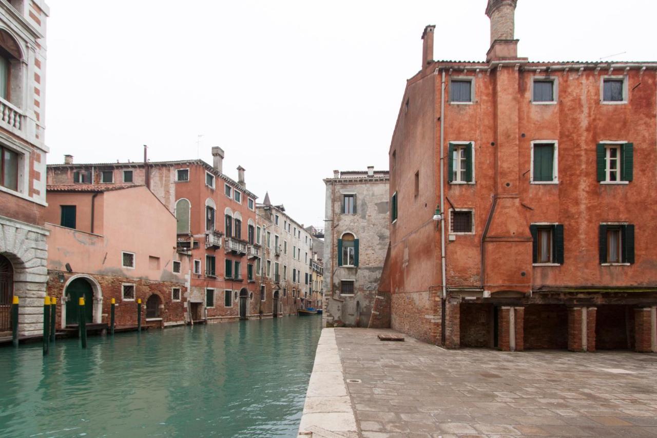 Explore Venice From A Sophisticated Hideaway In San Polo Eksteriør bilde